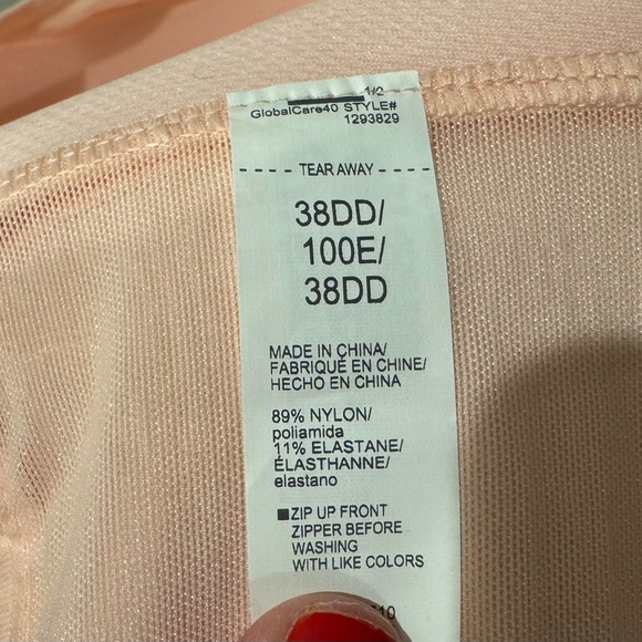 Under Armour Peachy Pink Sports Bra - Picture 4 of 4